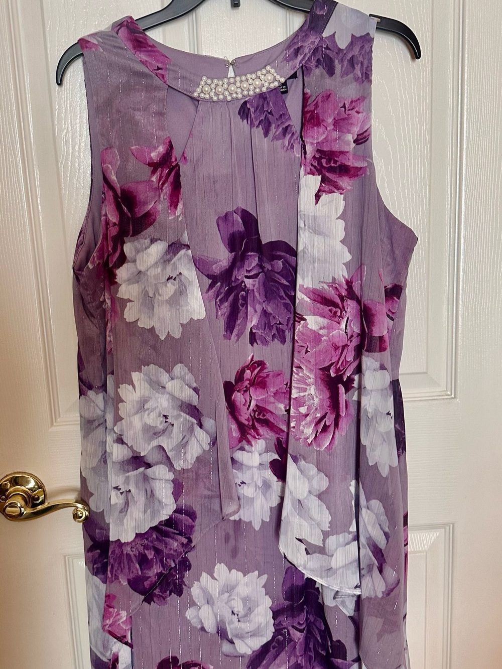 SLNY Lavender and Purple Floral Pearl-Detail Sleeveless Camisole